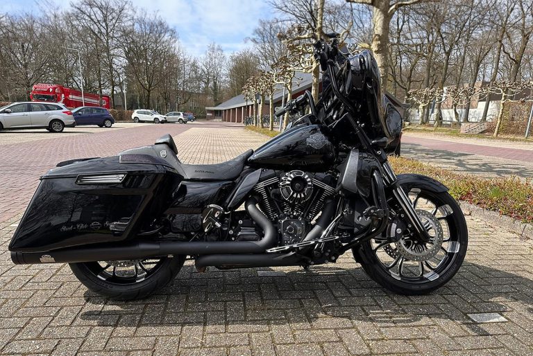 Wesley’s Twin Cam Street Glide: van 103 naar 124