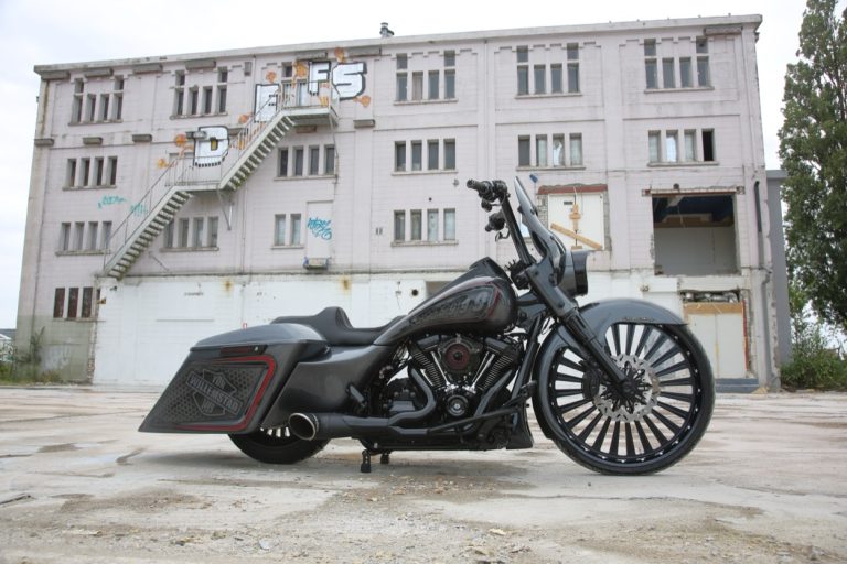 Yu di Korsou: Road King Bagger door CP Customz