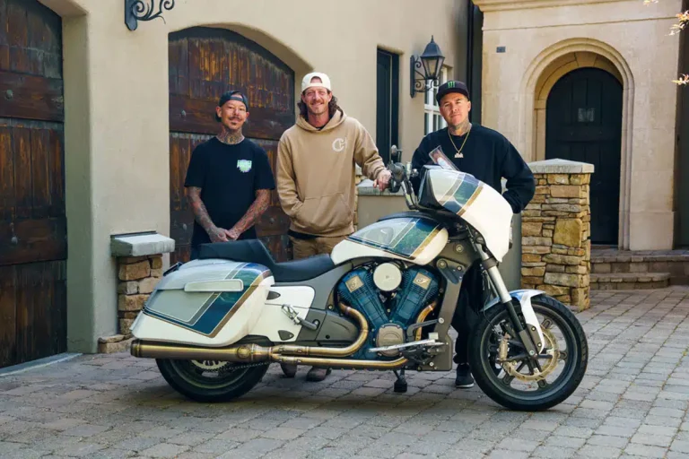 Hoe Forever Rad een Indian Chieftain PowerPlus transformeerde voor country ster Tyler Hubbard
