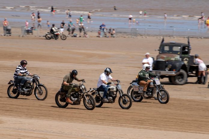 Race the Waves: beach races hot in het Verenigd Koninkrijk
