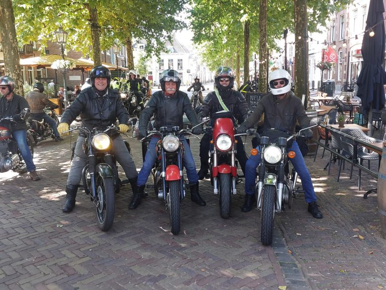 Op avontuur door Oost-Europa met klassieke Britten #2