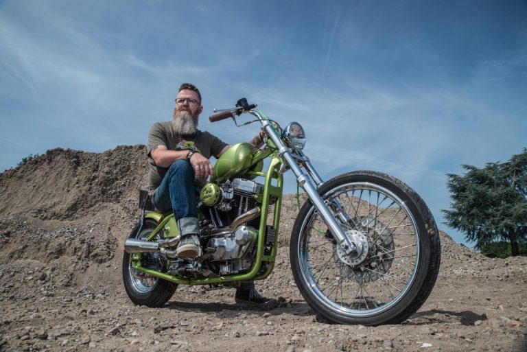 Chopadilic bouwt Sportster chop