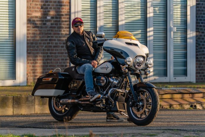 Police Performance Bagger