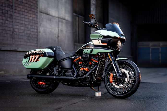 117 Clubstyle door Thunderbike