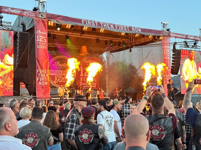 Indian Riders Fest & Budweis Custom Show