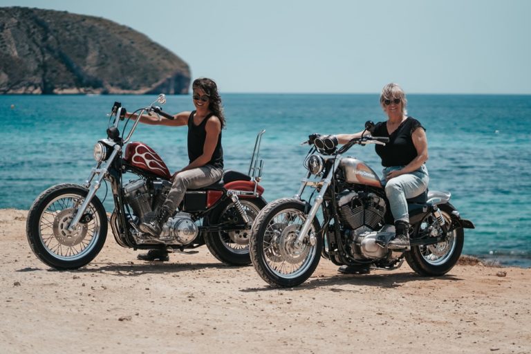 Beleef Spanje op een custom Harley-Davidson met Just Bike Travel